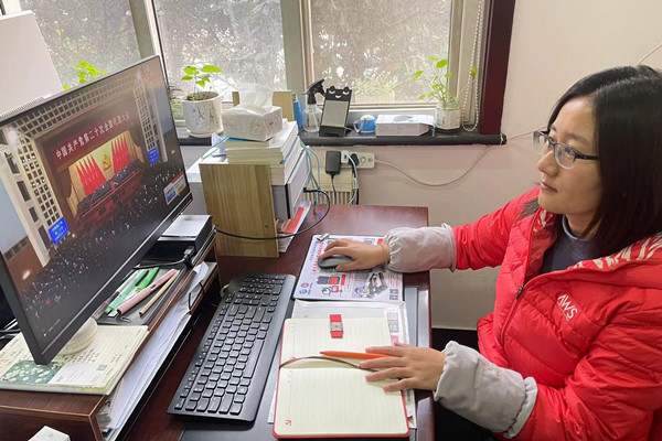 071667808877329369.jpeg 強洋洋.jpg